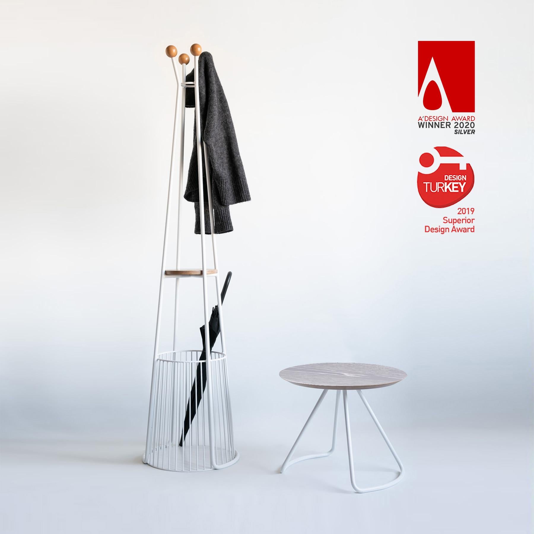 Moderne Table basse Sama, table basse moderne contemporaine et minimaliste en chêne blanc et métal blanc en vente
