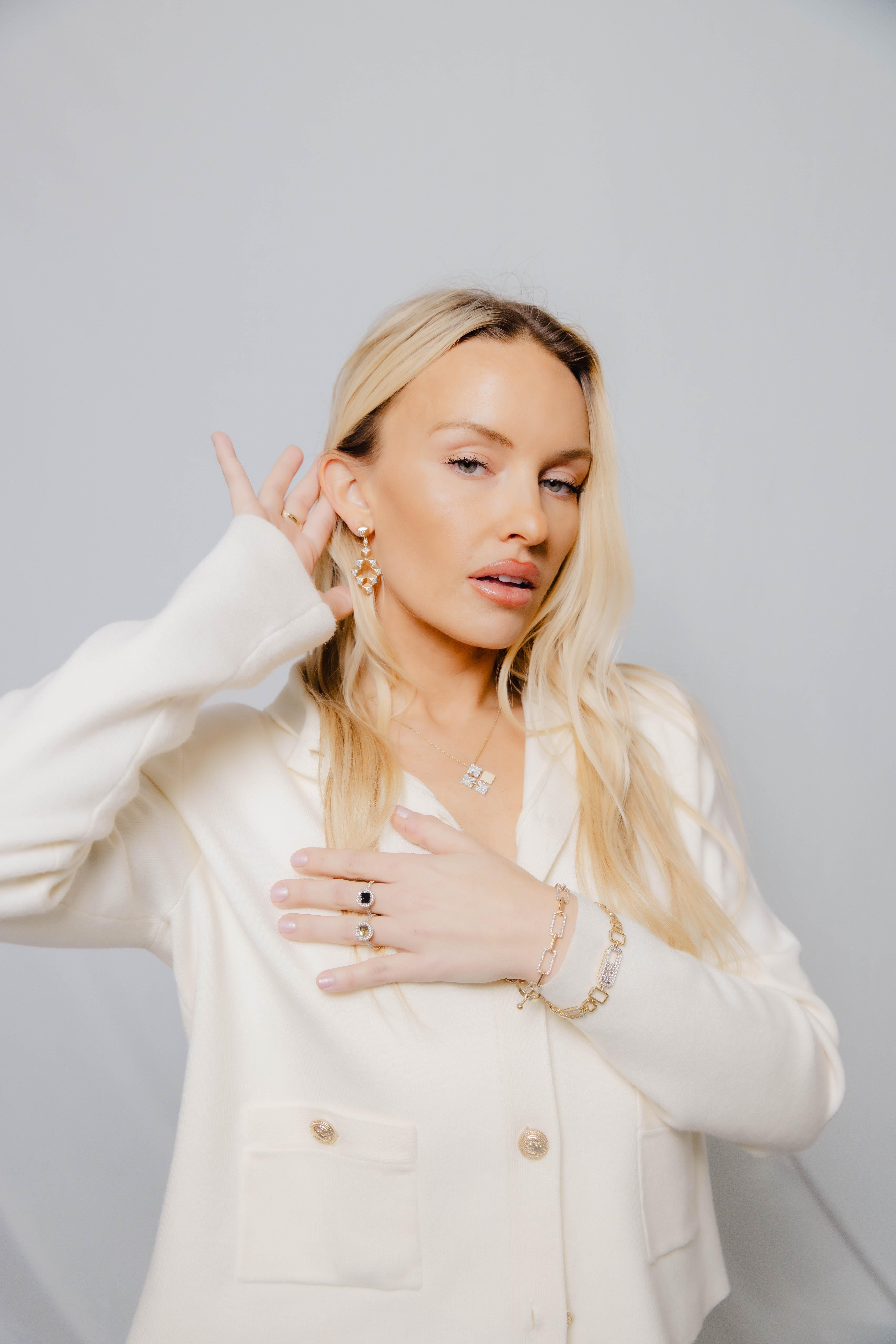 Women's or Men's SĀMAÁ Diamonds - Nino Oro Bracelet - Gold & Diamond Linked Bracelet For Sale