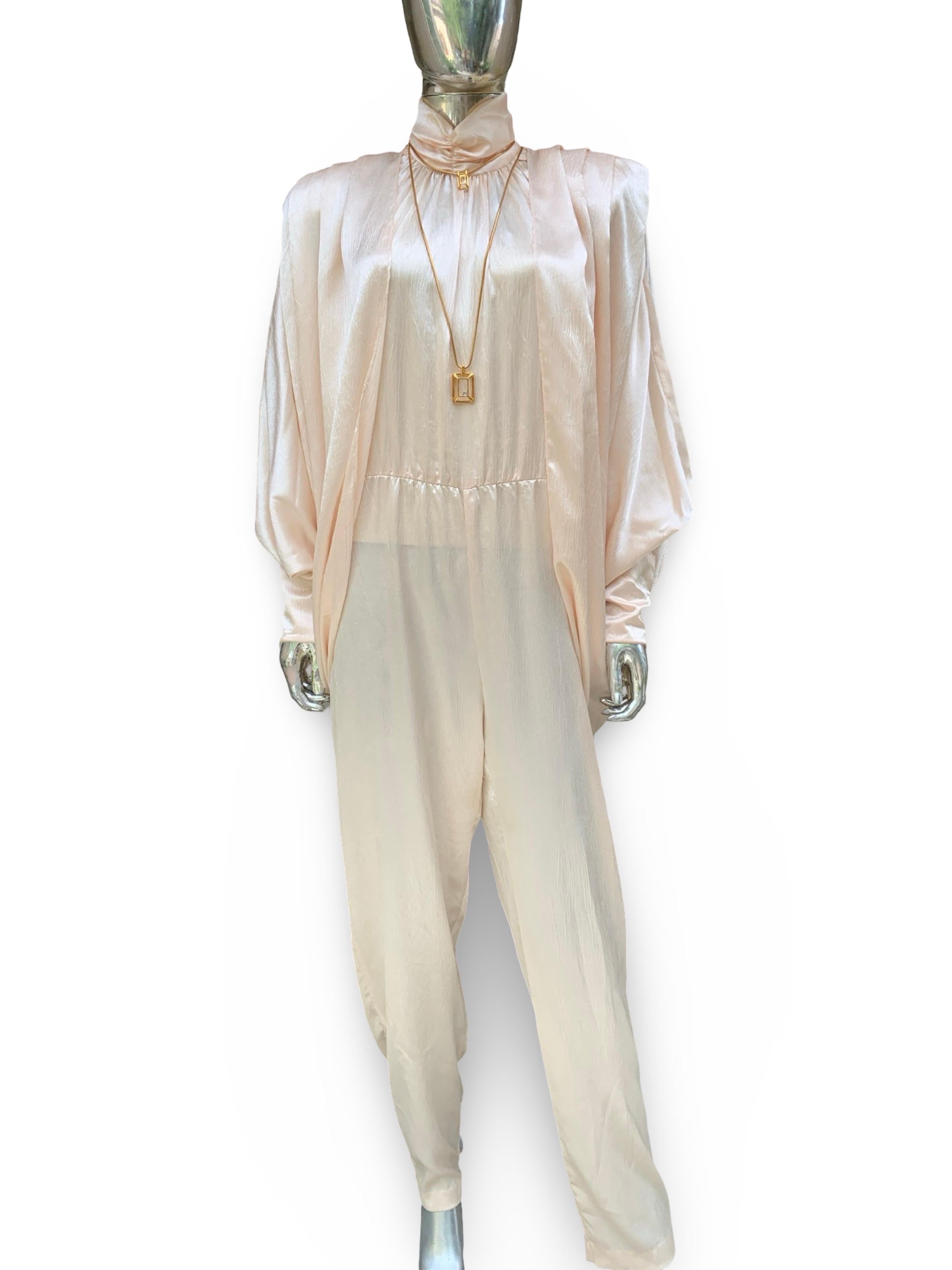 Samantha Schwarz Vintage Satin Jumpsuit & Drapierte Jacke Cocktail Chic Set Größe 10 im Angebot 1