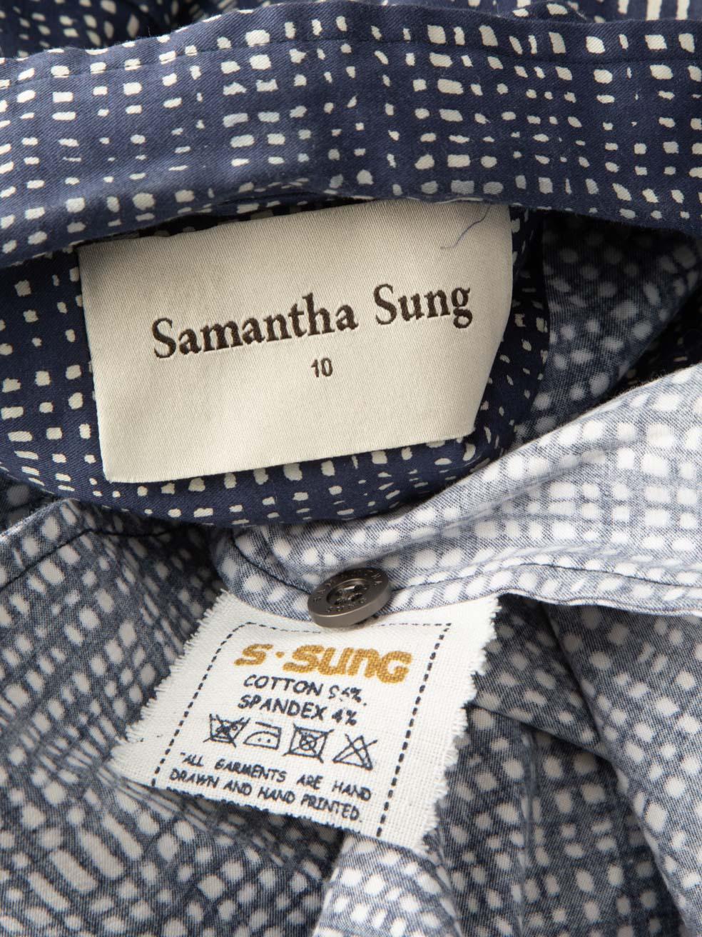 Samantha Sung Abstraktes plissiertes Kleid mit Knopfleiste Größe XL im Angebot 1