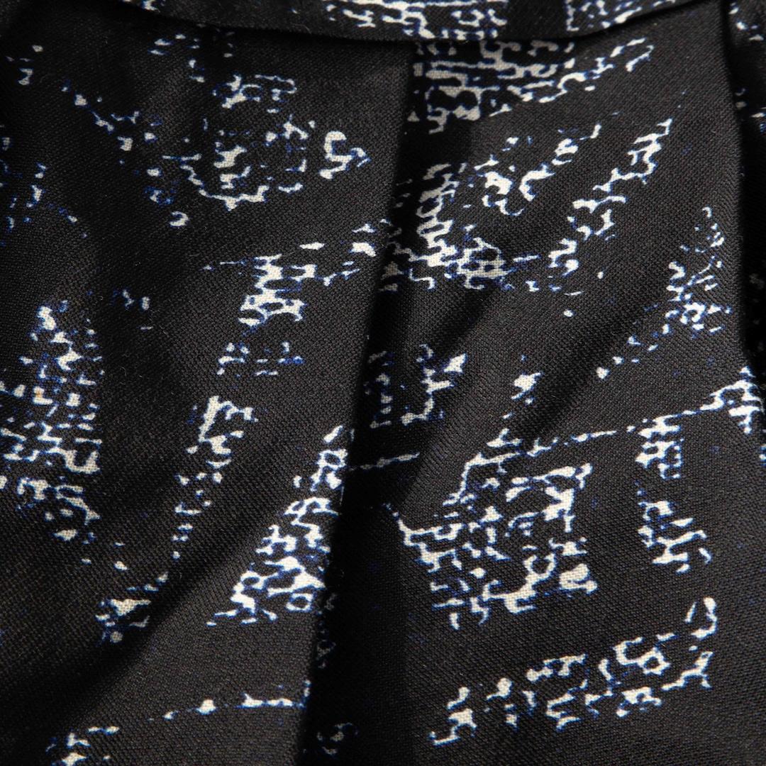 Noir Samantha Sung - Robe midi ceinturée en laine à imprimé abstrait, taille XL en vente