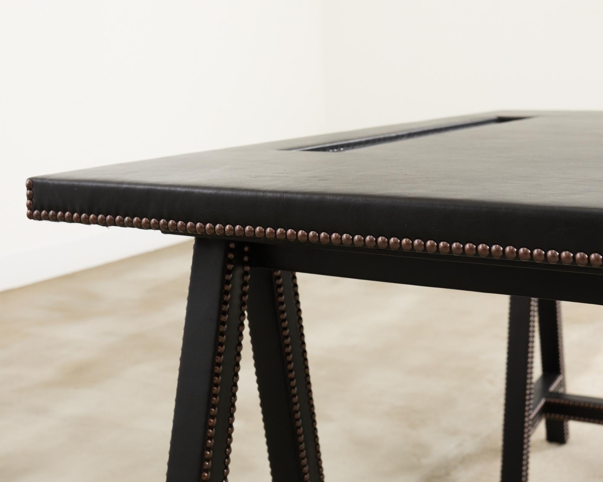 Samantha Todhunter Design Matilda Scrivania a cavalletto in pelle Campaigner in vendita 4