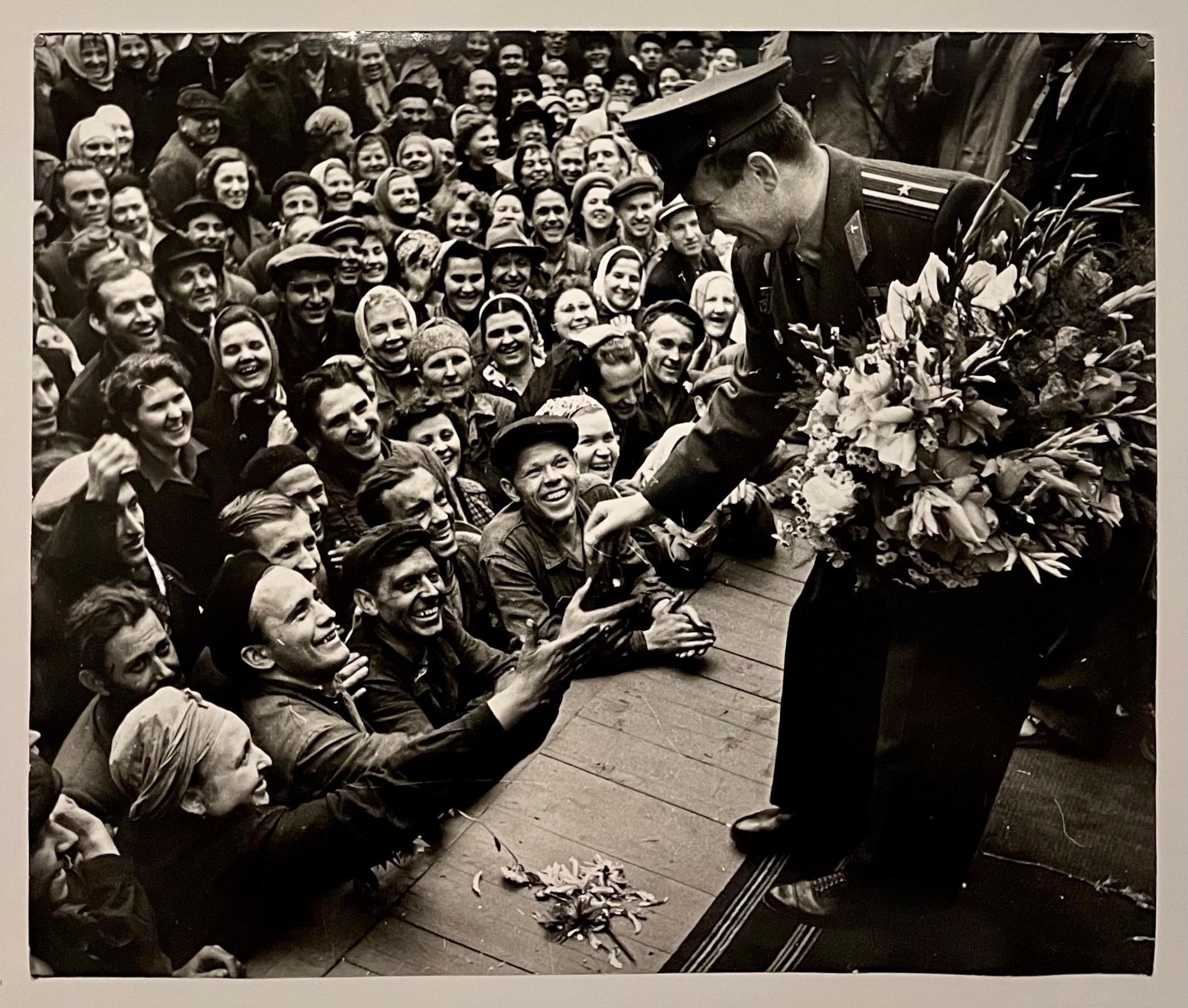 Große Silber-Gelatine-Fotografie der russischen UdSSR, Sowjetische Parade Yuri Gagarin, Foto