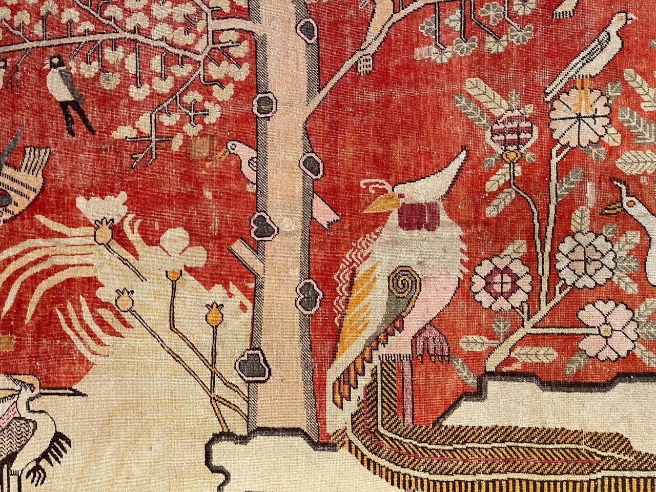 Samarkand-Teppich. schöne und lebendige Farben.