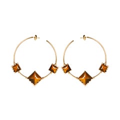 “Samarkand Shape Stone” Hoops Earrings in Yellow Gold with Tiger Eyes