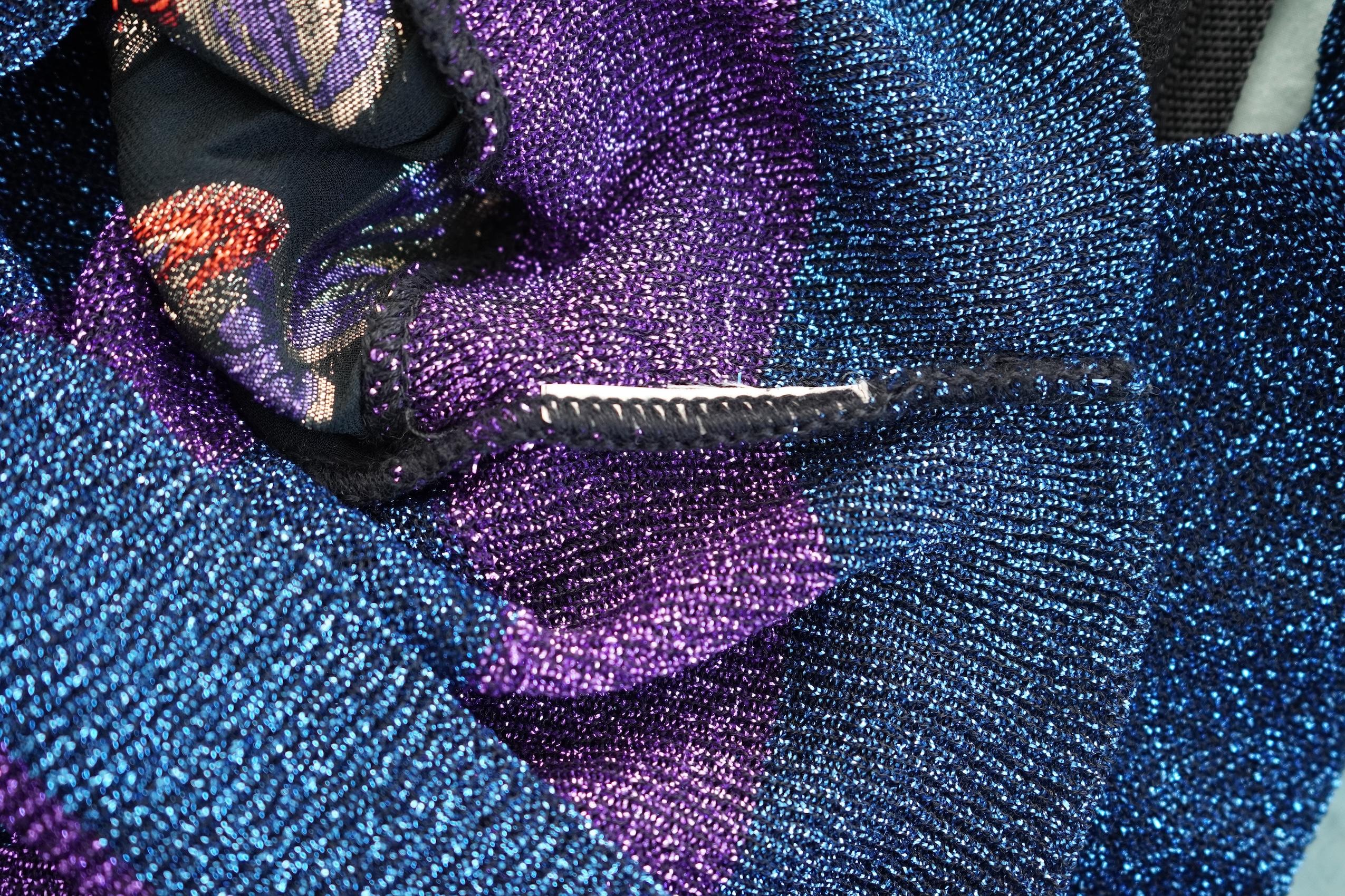 Sambucari - Camicetta in tessuto metallizzato italiano con trasparenze in vendita 1