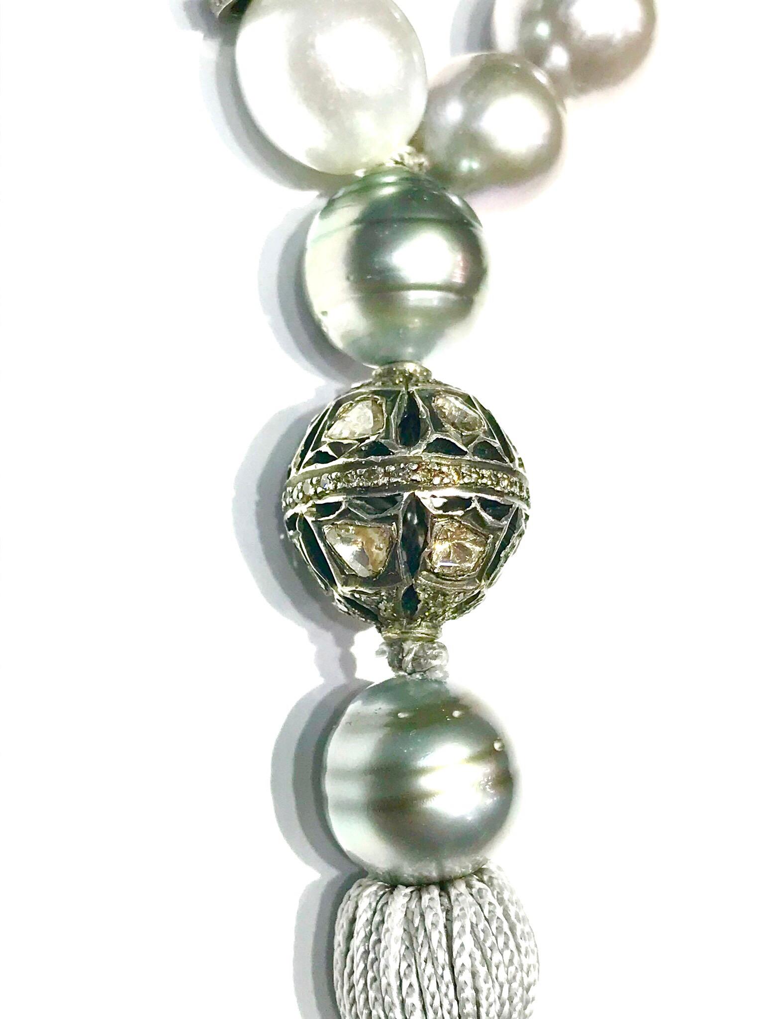 Samira13 Lange Halskette aus Seidenkordel mit Südseeperlen und Diamanten Quasten im Zustand „Hervorragend“ im Angebot in Chevy Chase, MD