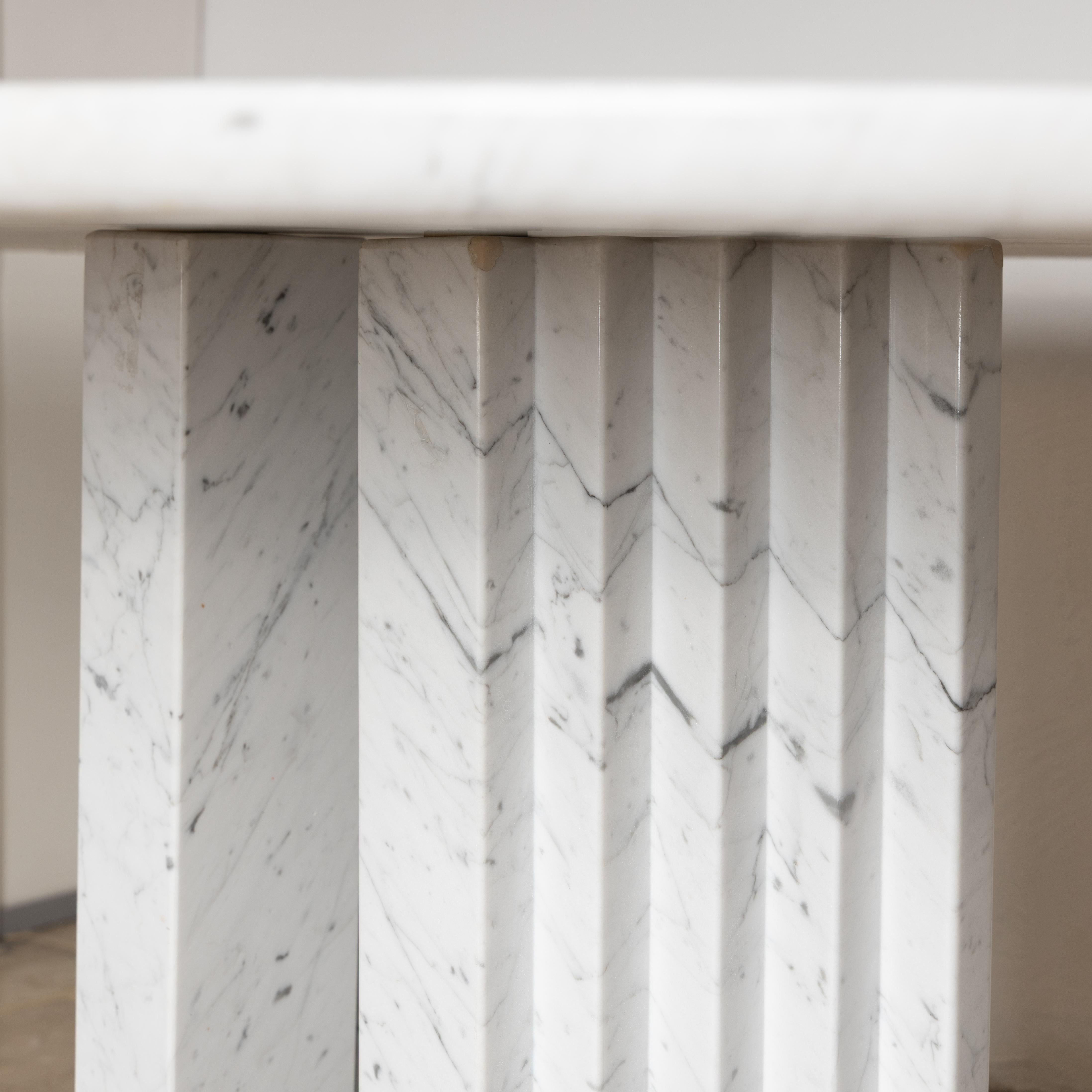 Italian Samo Table in white marble, Carlo Scarpa For Sale