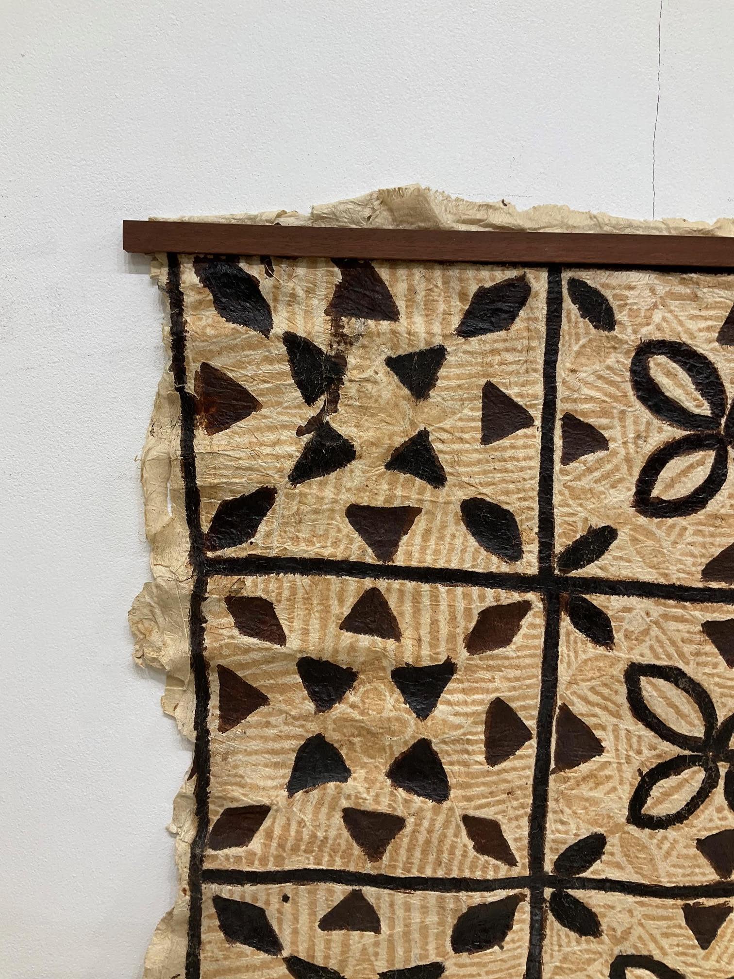 Tela de corteza samoana (Siapo) con motivos geométricos, finales del siglo XIX - principios del XX Samoano en venta