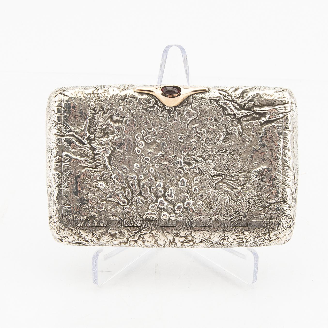 Samodorok Silver Cigarette Case Russia 1900  In Good Condition In Paris, FR