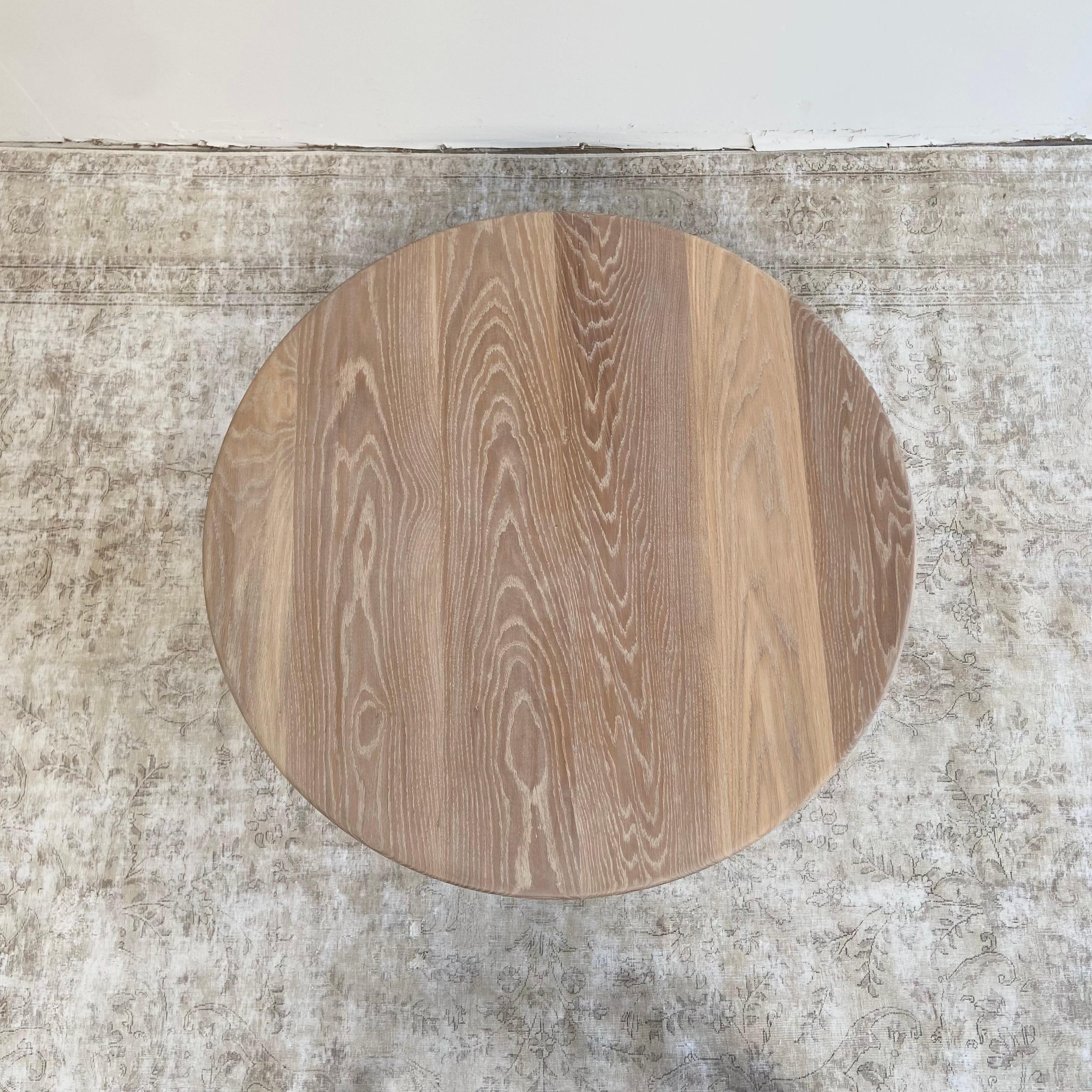 MUESTRA DE ACABADO PARA Mesa de Comedor con Base de Junco de Roble Blanco Entrada en venta 1