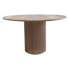 SAMPLE FINISH FOR White Oak Reeded Base Dining Table Entry