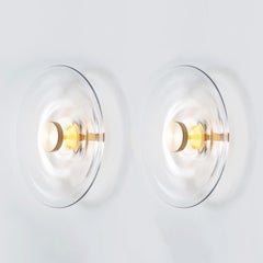 Musterpaar, 'Liquid Clear' Glas und Messing Contemporary Wall Light Sconce