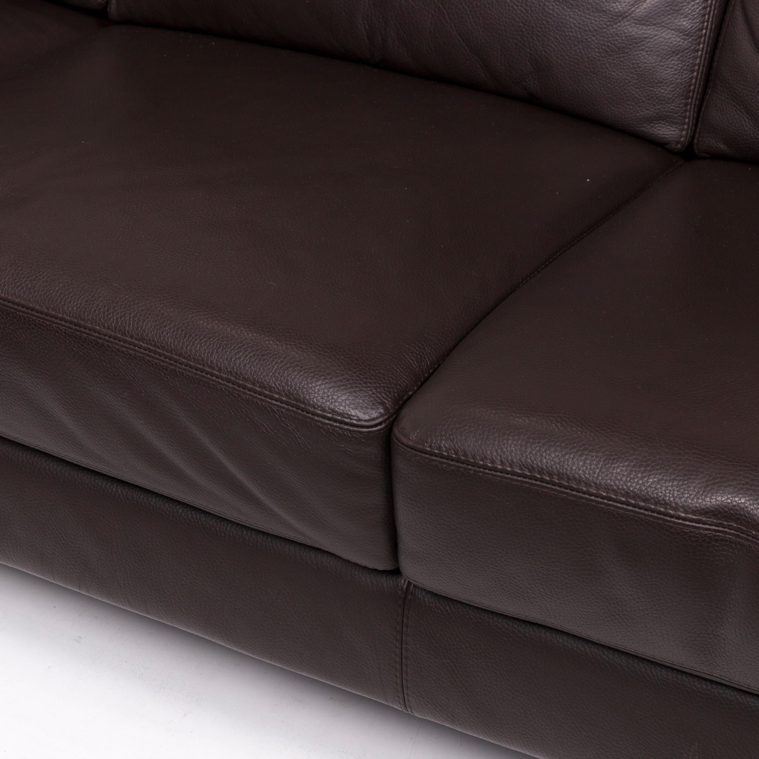 European Sample Ring Leather Sofa Set Brown Dark Brown 1 Corner Sofa 1 Armchair Incl For Sale