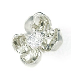 White Gold Engagement Ring with Cushion Diamond