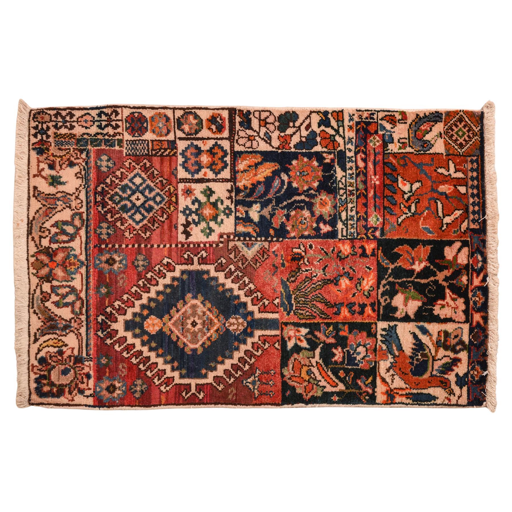 Samplw of Rug for Collection "Vaghireh"