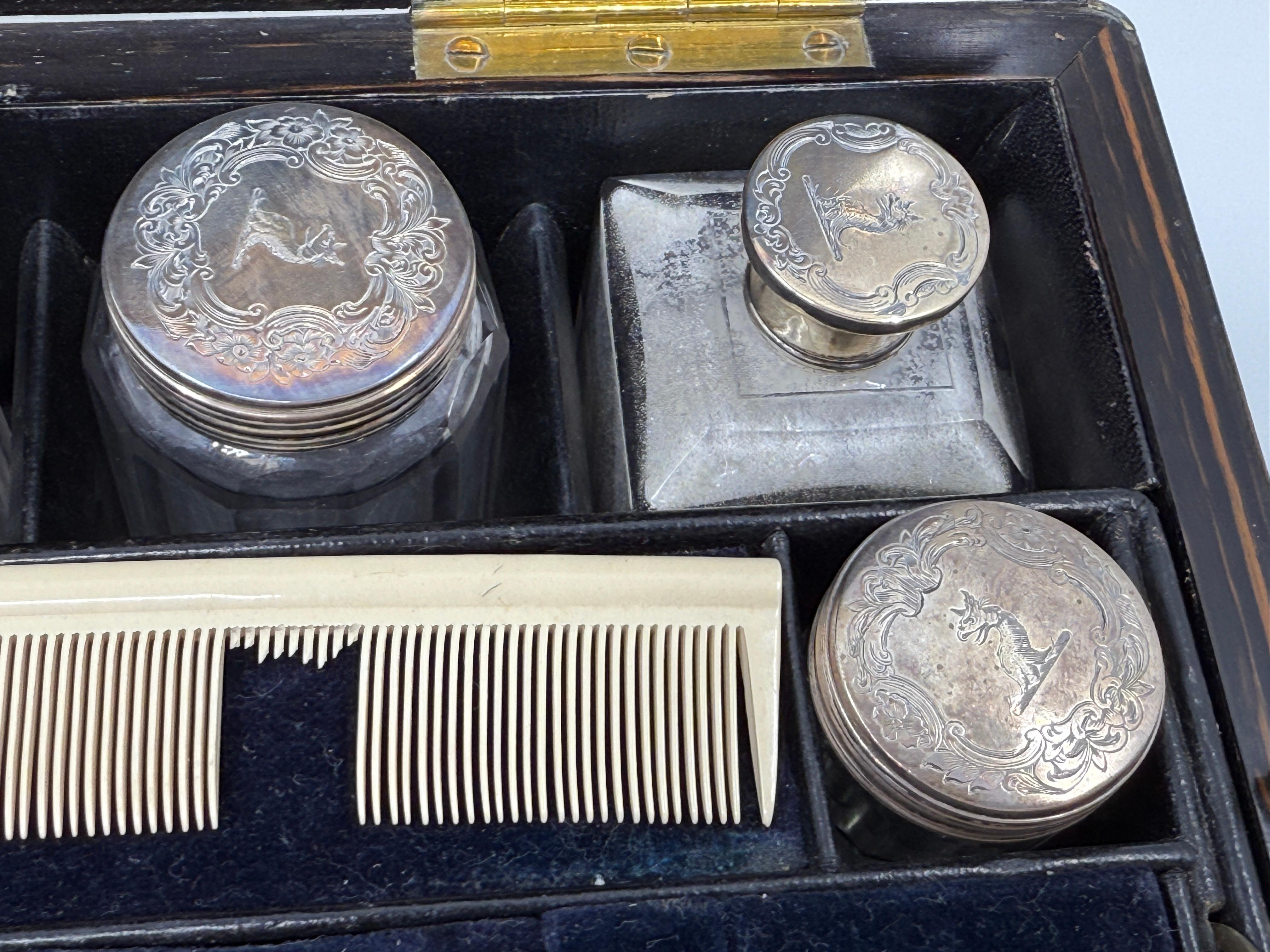 Sampson Mordan & Co Caja de tocador de calamandro y latón con incrustaciones de 1850 Plata de ley en venta 3