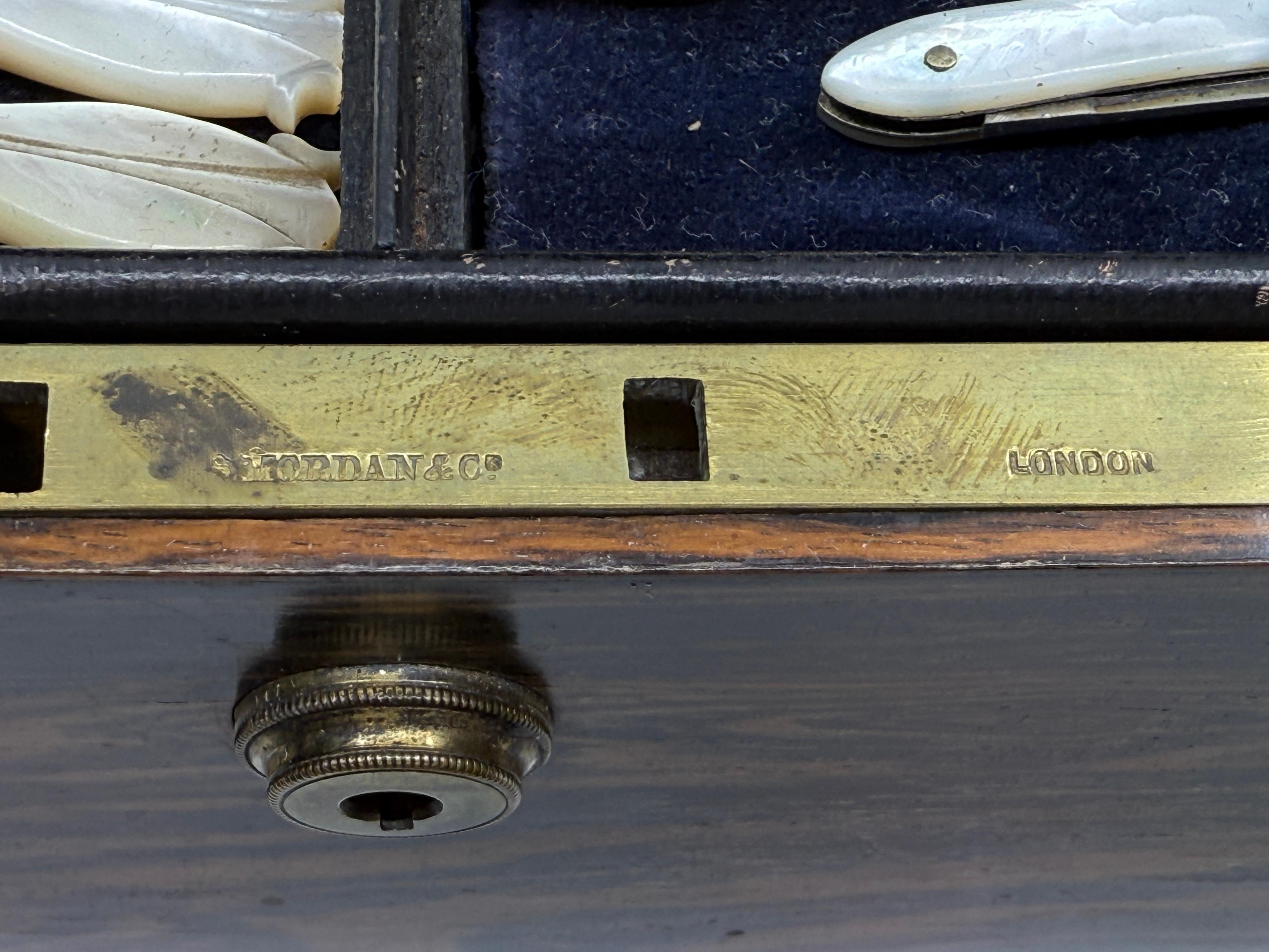 Sampson Mordan & Co Caja de tocador de calamandro y latón con incrustaciones de 1850 Plata de ley Plata esterlina en venta