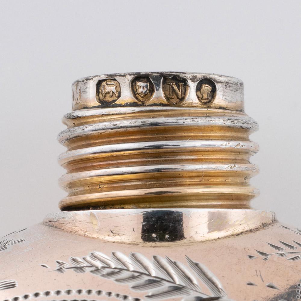 Sampson Mordan Perfume Bottle London 1888 For Sale 2