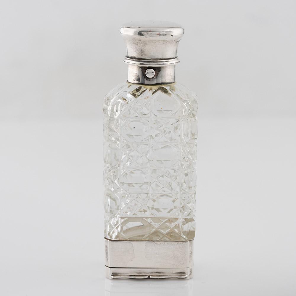 Heading : Sampson Mordan Silver Mounted Glass Combination Scent Bottle Vinaigrette
Date : Hallmarked For Sampson Mordan 1898
Period : Victoria
Origin : London England
Decoration : Hob nail cut glass body. Push button spring loaded cover. Hinged