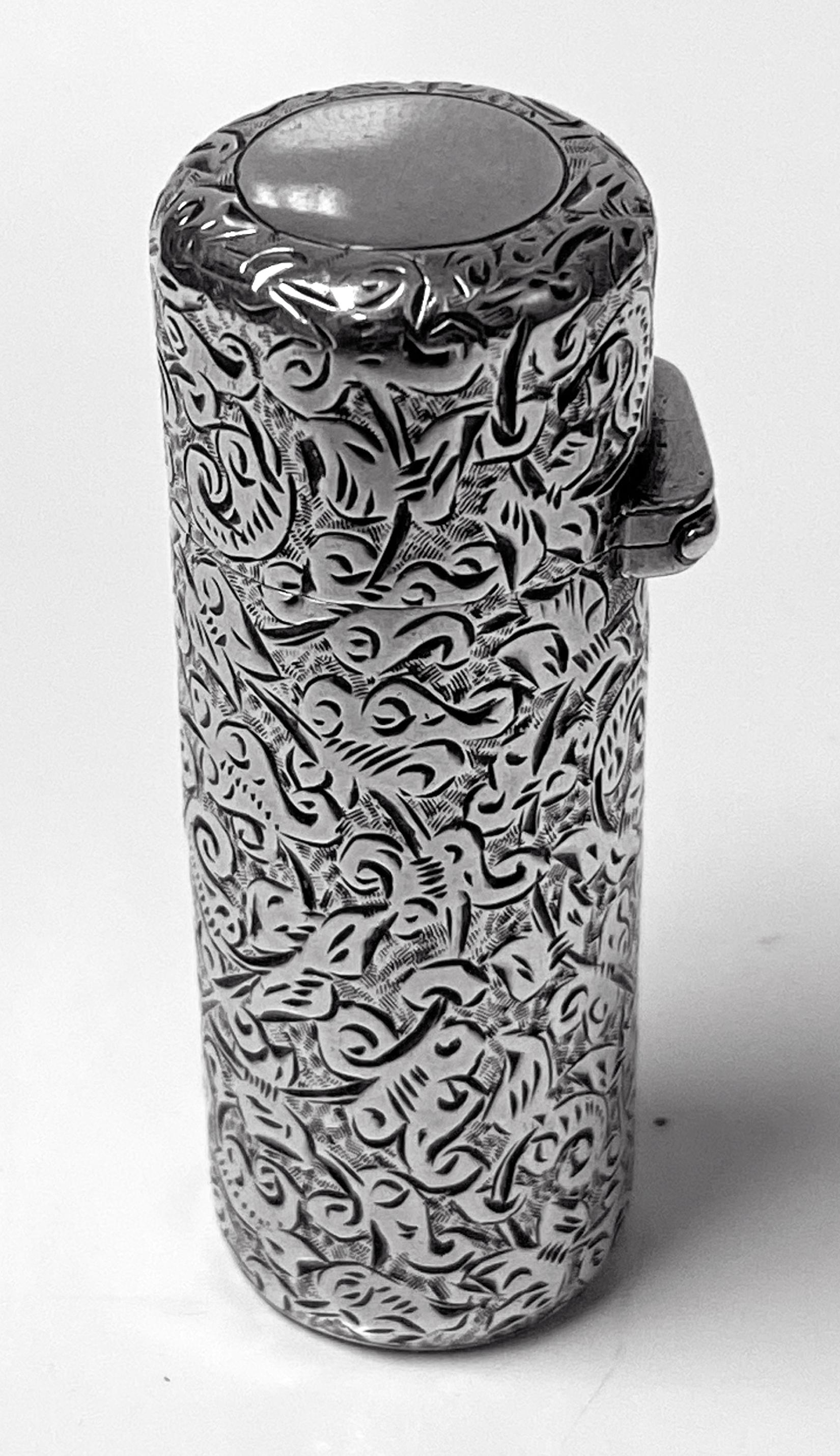 Sampson Mordan Silver Scent Perfume Bottle, London, 1888 In Good Condition In Toronto, ON