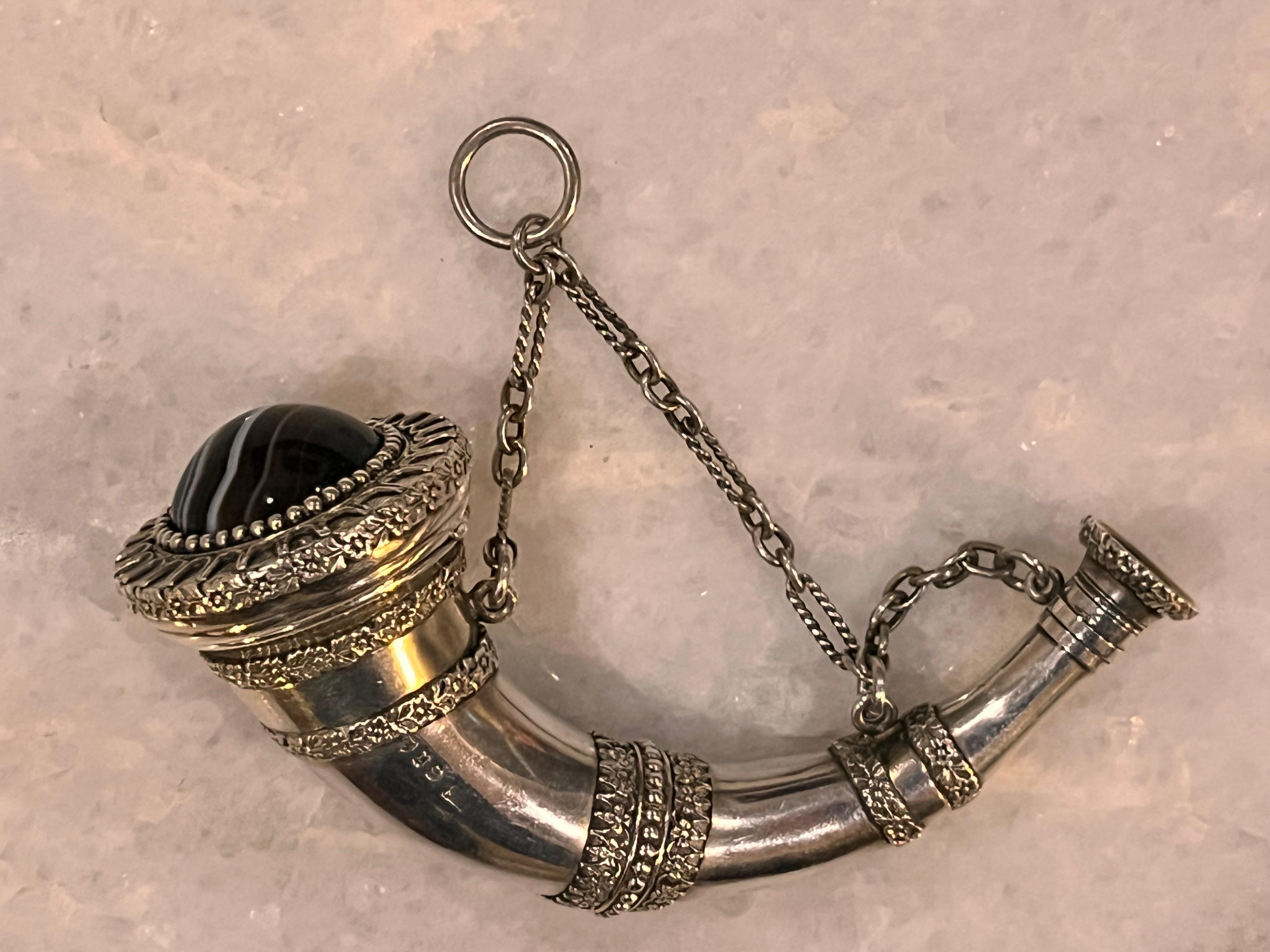 Sampson Mordan. Victorian silver horn shaped combined vinaigrette & scent bottle In Good Condition In London, GB