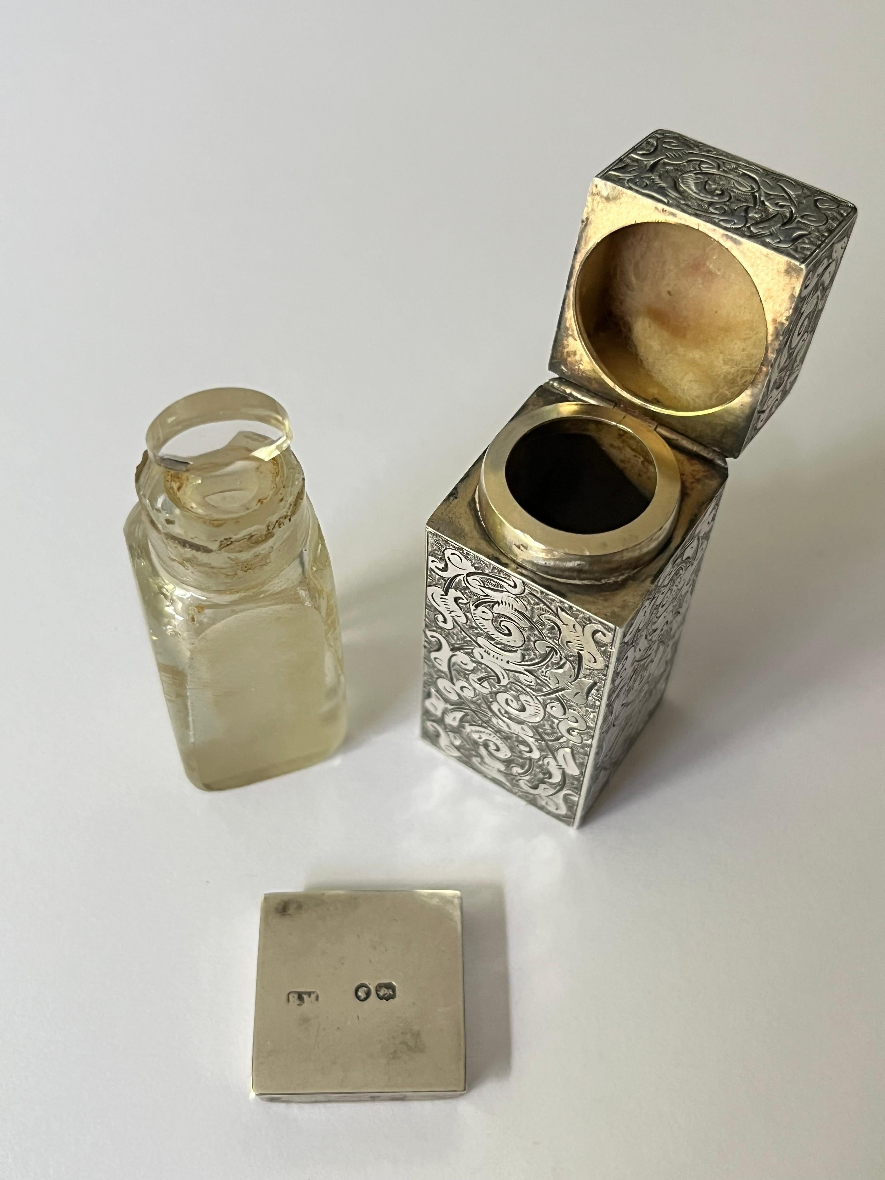 Sampson Mordan Victorian Sterling Silver Scent or Perfume Bottle Flask For Sale 3