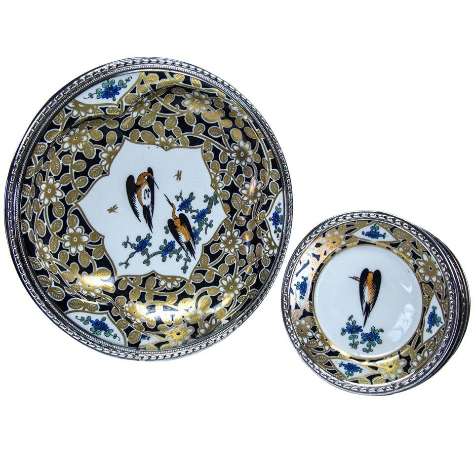 Samson 19th Century Porcelain Serving Dish and Four Dessert Plates France