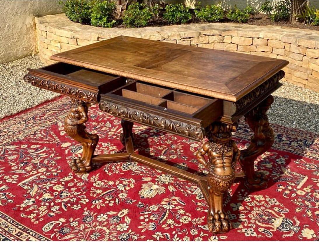 Samson and the Lion, Renaissance Style Carved Walnut Center Table 19th Century For Sale 2
