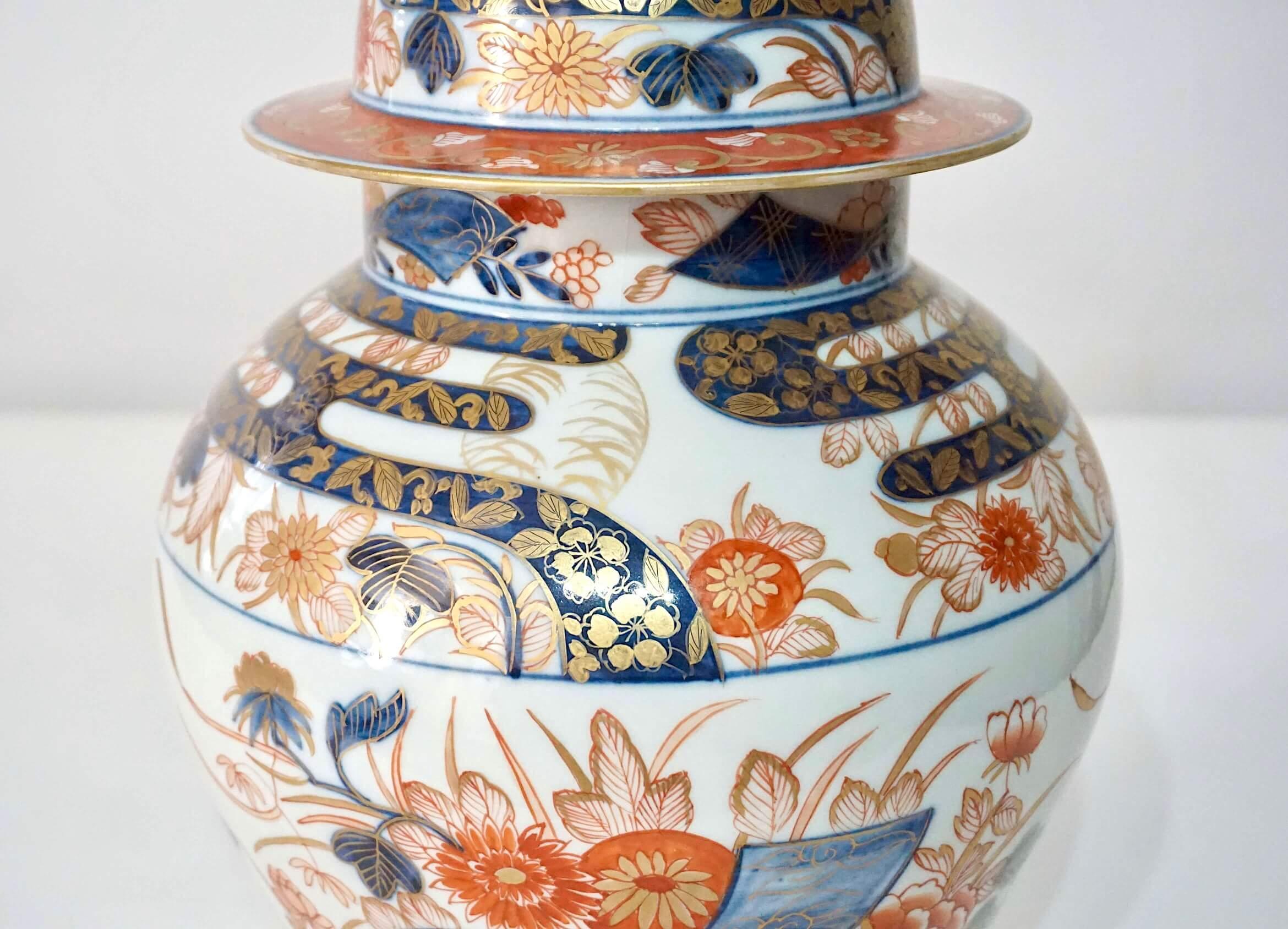 Jarra o jarrón con tapa de porcelana Imari Edo Samson, París, hacia 1880 en venta 1