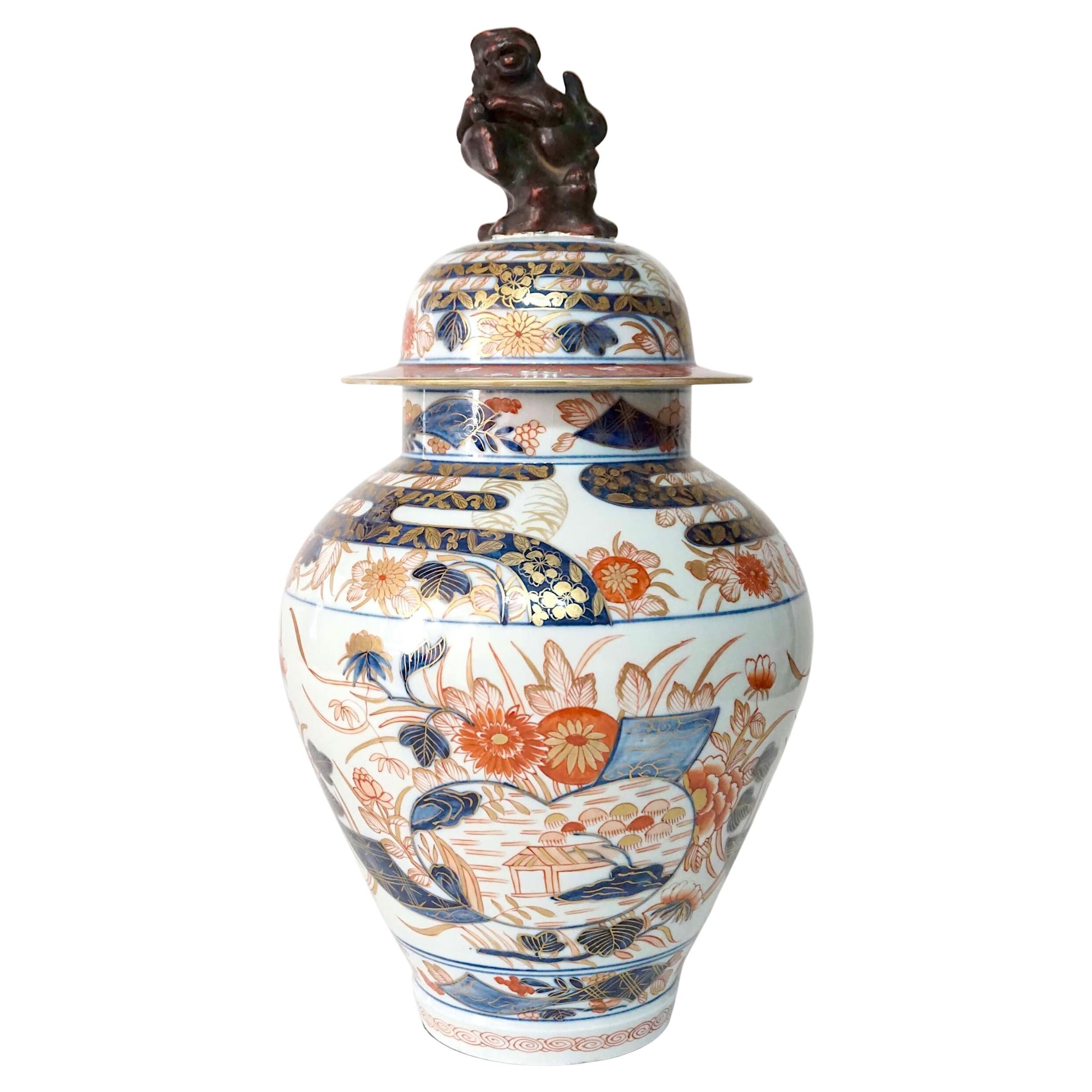 Jarra o jarrón con tapa de porcelana Imari Edo Samson, París, hacia 1880 en venta