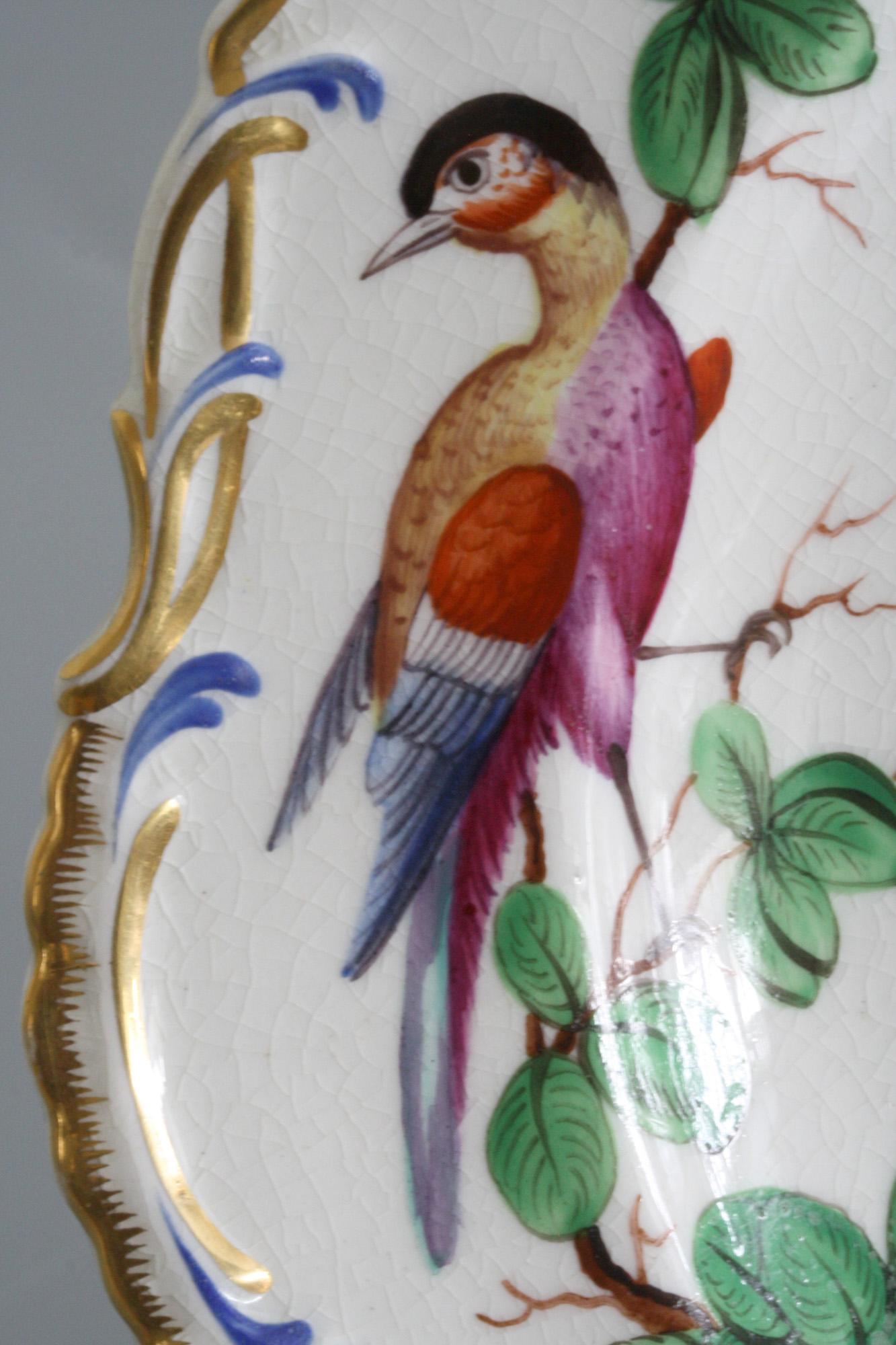 Georgian Samson Paris Chelsea Style Exotic Birds Painted Cabinet Plate For Sale