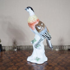 Samson Porcelain Bird on Stump, c.1850