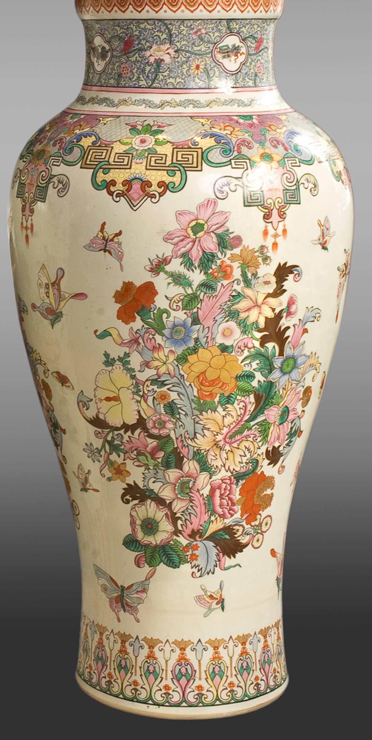 Samson Porcelain vases and covers
Late 19th century
Exceptional size.
”Famille Rose” Decoration.
One with invisible restoration in the body.

 