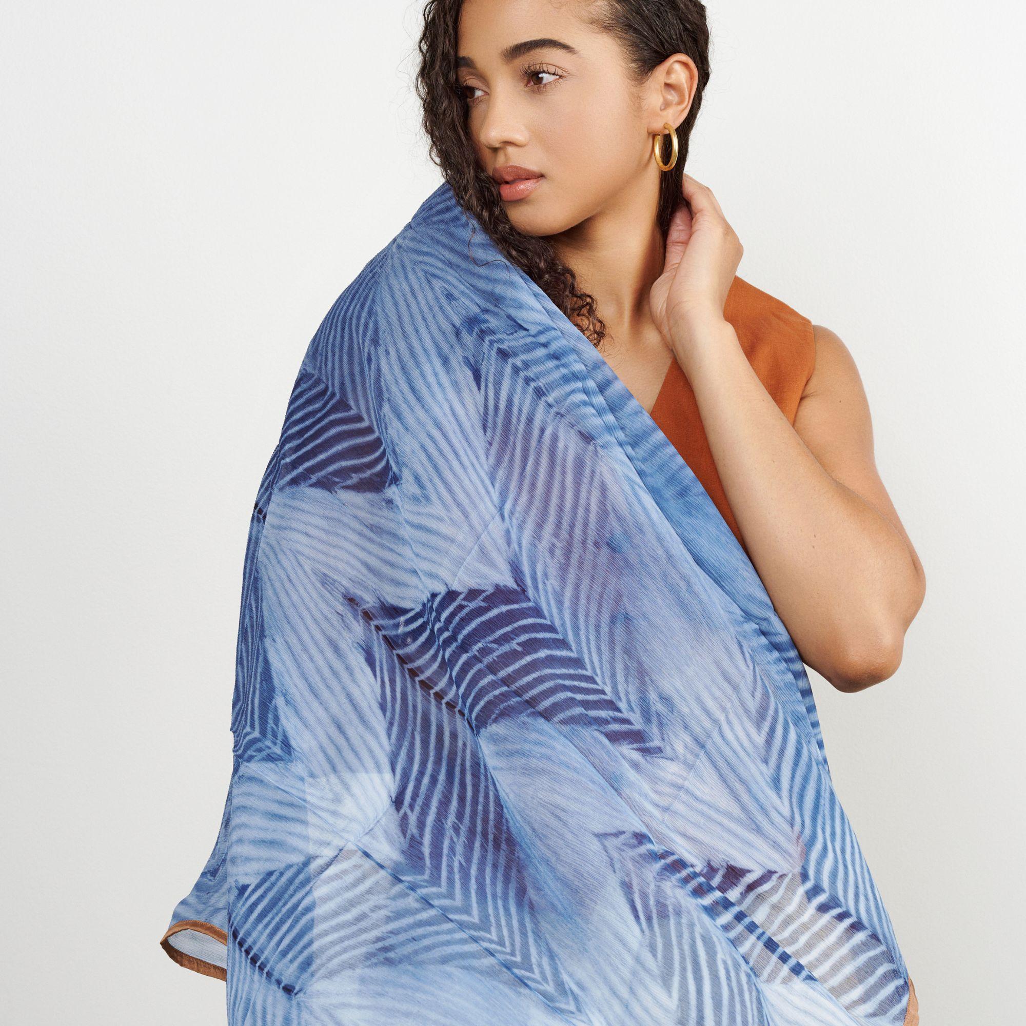 Samu Indigo Scarf with gold silk hem, handcrafted by artisans in shibori print In New Condition For Sale In Bloomfield Hills, MI