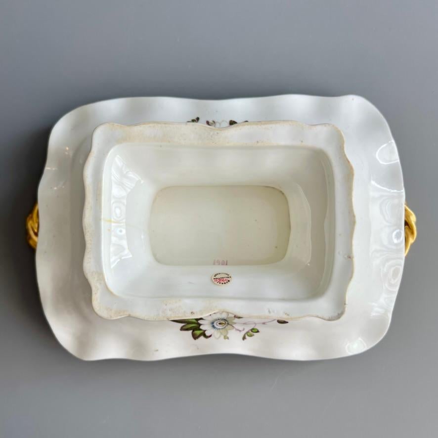 Samuel Alcock Footed Comport, Embossed, White with Passion Flower, ca 1824 For Sale 3