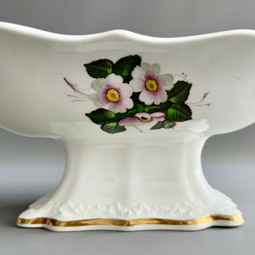 Samuel Alcock Fußkombi, geschmolzener Schnee, weiß mit Hundsrosen, um 1823 im Angebot 1