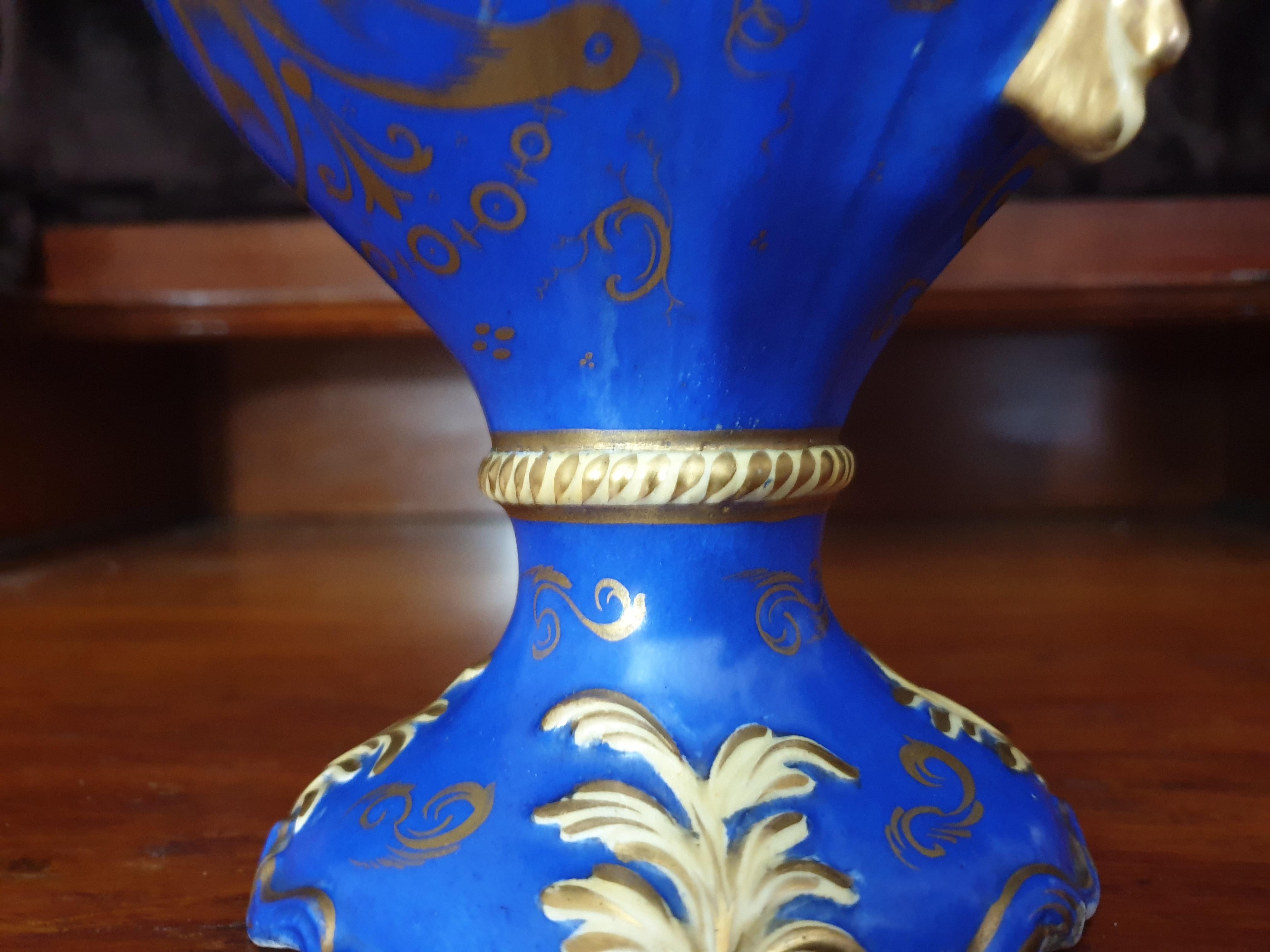 Hand-Painted 19th Century Samuel Alcock Griffin Hand Painted Landscapes Rococo Revival Vase For Sale