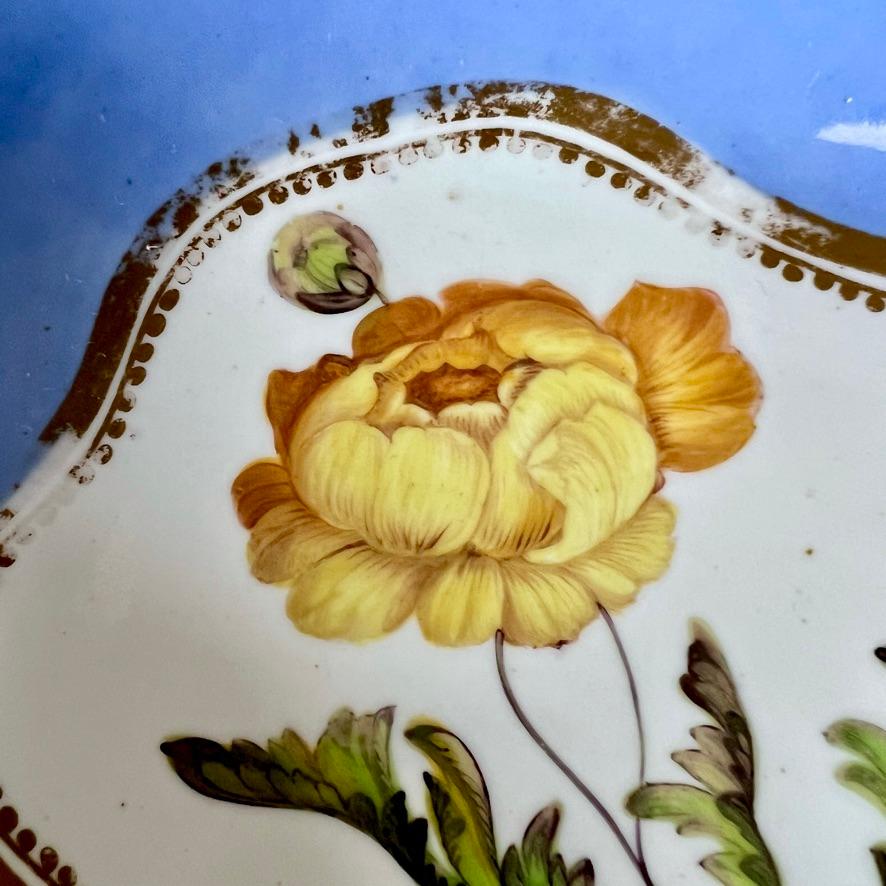 Hand-Painted Samuel Alcock Porcelain Leaf Dish, Periwinkle Blue with Yellow Flower, ca 1822 For Sale