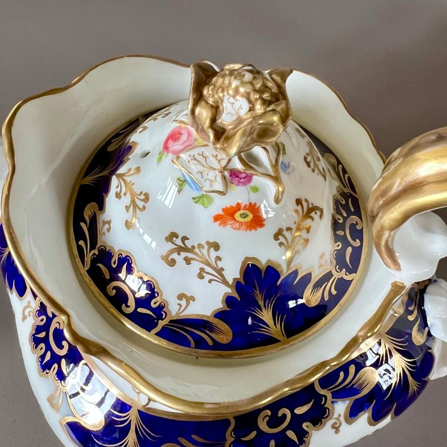 Samuel Alcock Porcelain Teapot, Blue, Gilt and Flowers, Rococo Revival ca 1837 In Good Condition For Sale In London, GB