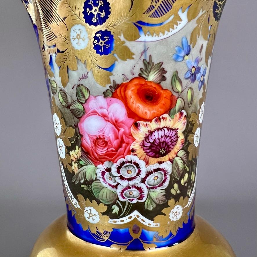 Samuel Alcock Porcelain Wave-Edge Vase, Cobalt Blue, Gilt, Flowers, ca 1825 In Good Condition In London, GB