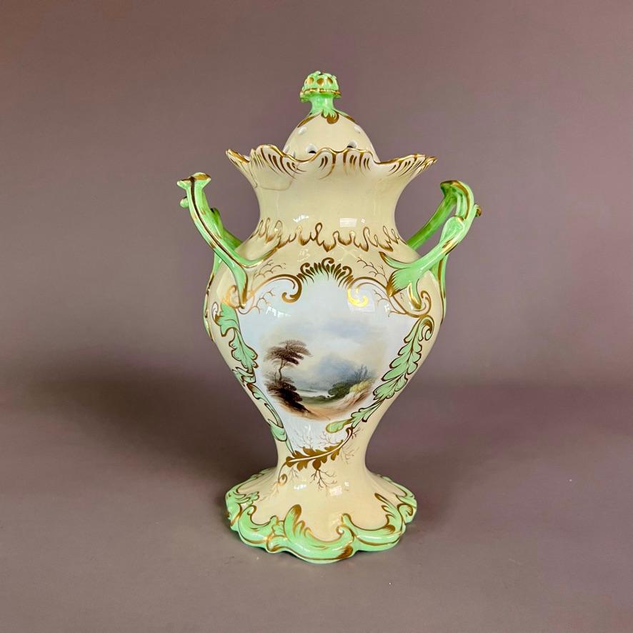Néo-rococo Vase Potpourri de Samuel Alcock, vert, double couvercle, paysage, fleurs, vers 1835 en vente