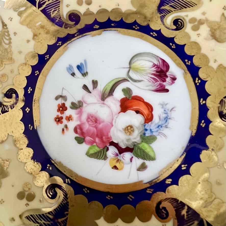 Porcelaine Tasse à thé et cruche à lait Samuel Alcock, jaune pâle, doré et fleurs, vers 1824 en vente