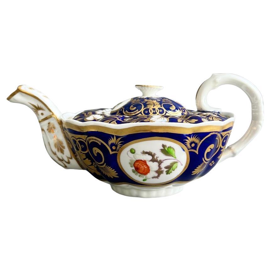 Théière Samuel Alcock, bleu cobalt, vignes et fleurs dorées, vers 1825 en vente