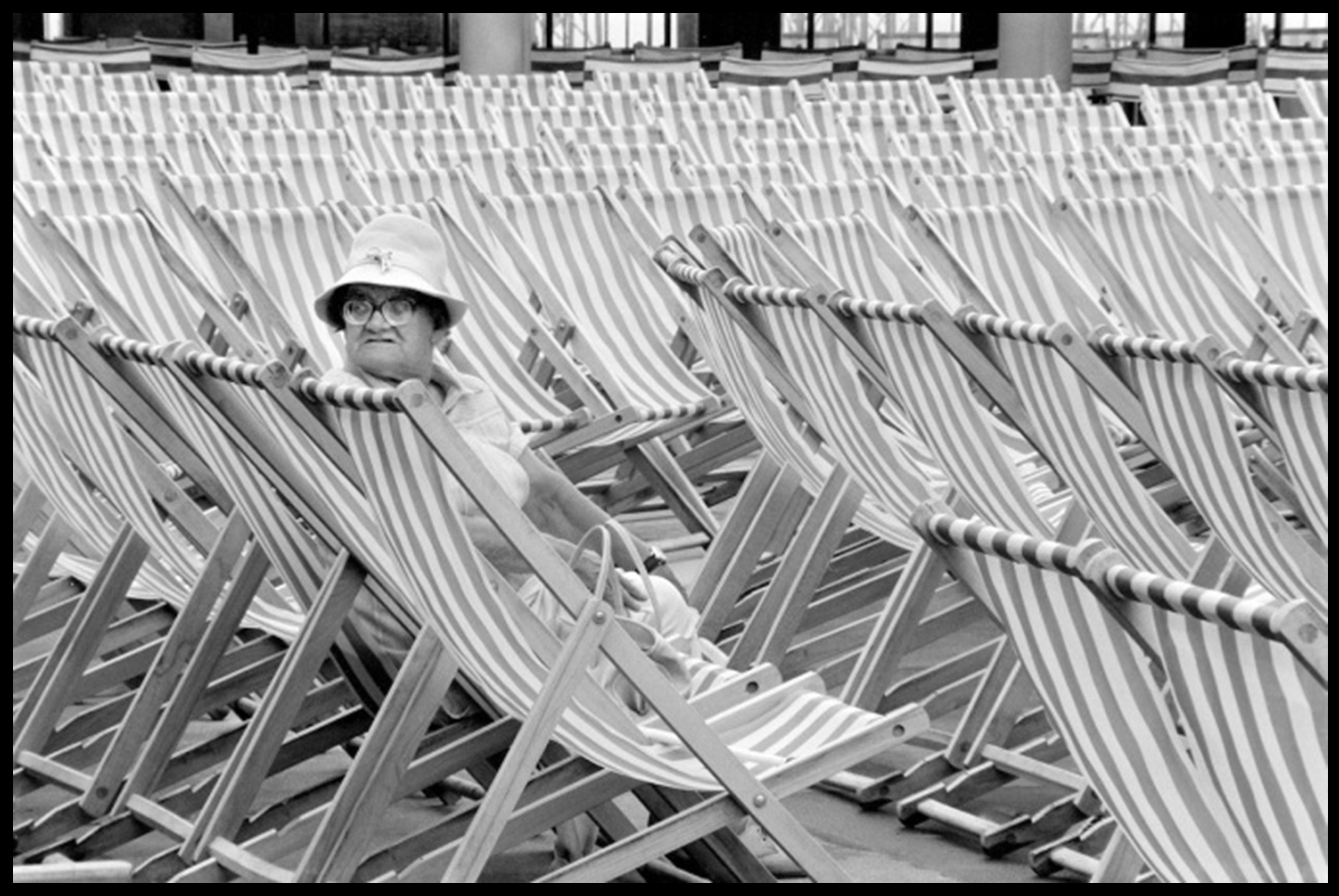 Bandstand III, Eastbourne, Royaume-Uni - Photographie vintage en noir et blanc
