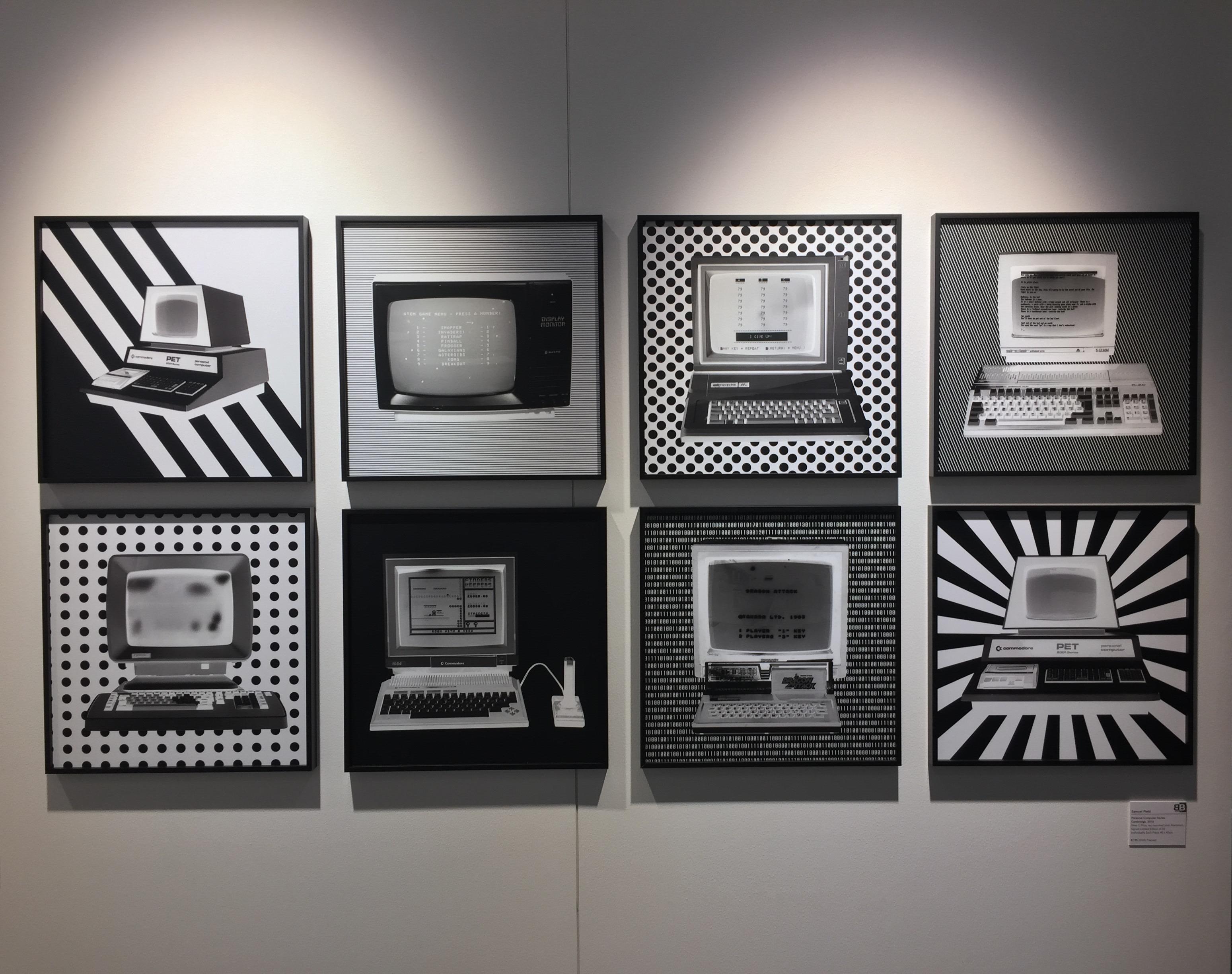 Photographié au Cambridge Centre for Computing History, qui abrite 800 ordinateurs historiques. Cette collection est un fabuleux rappel des ordinateurs qui ont traversé nos vies et qui ont été rendus vivants par le graphisme.

Cette œuvre d'art est