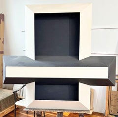 Samuel Whiting Void #1 Relief en croix noir et blanc, Tempura sur contreplaqué 1977