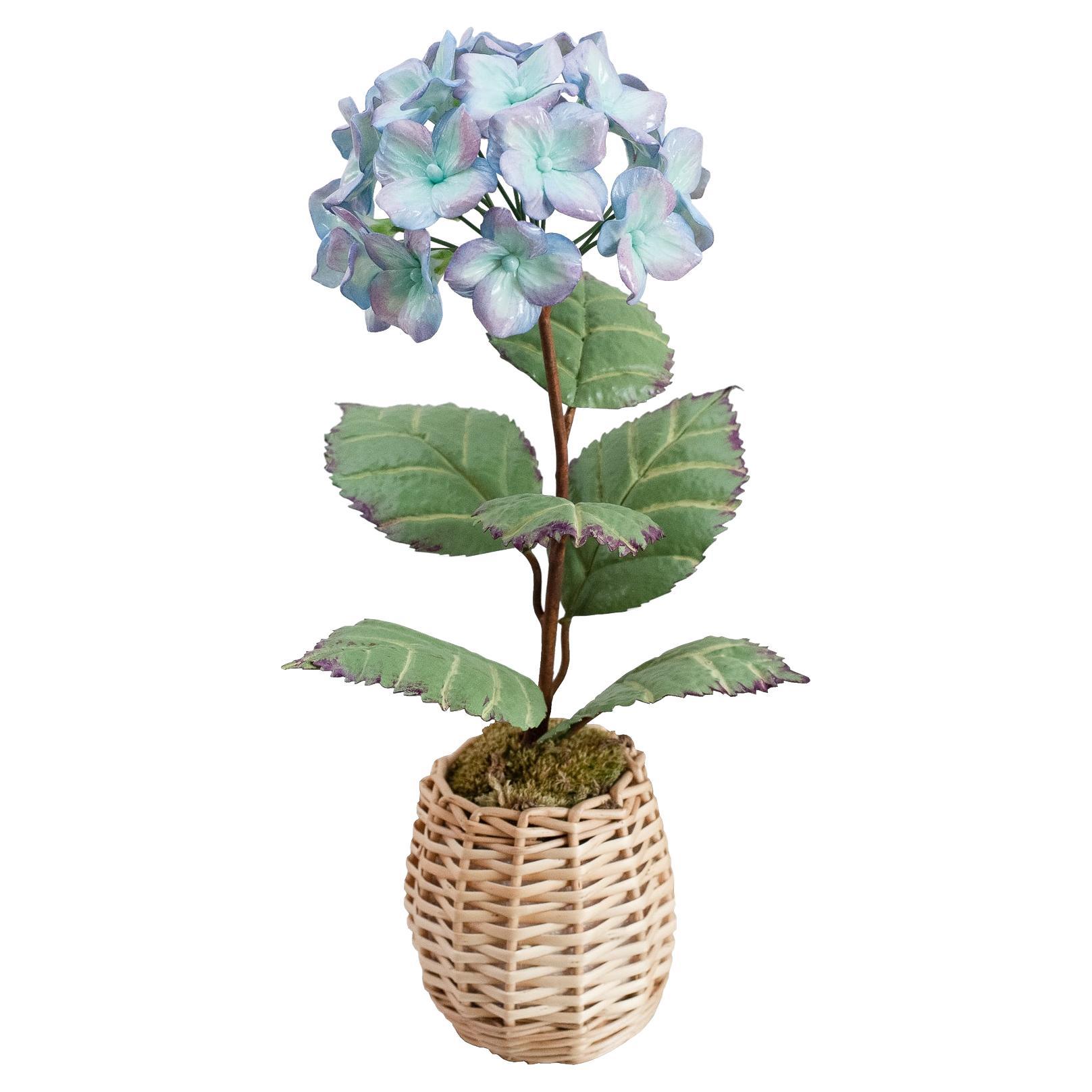 Samuel Mazy Lila und blau glasierte Hydrangea-Blumen-Skulptur aus Porzellan