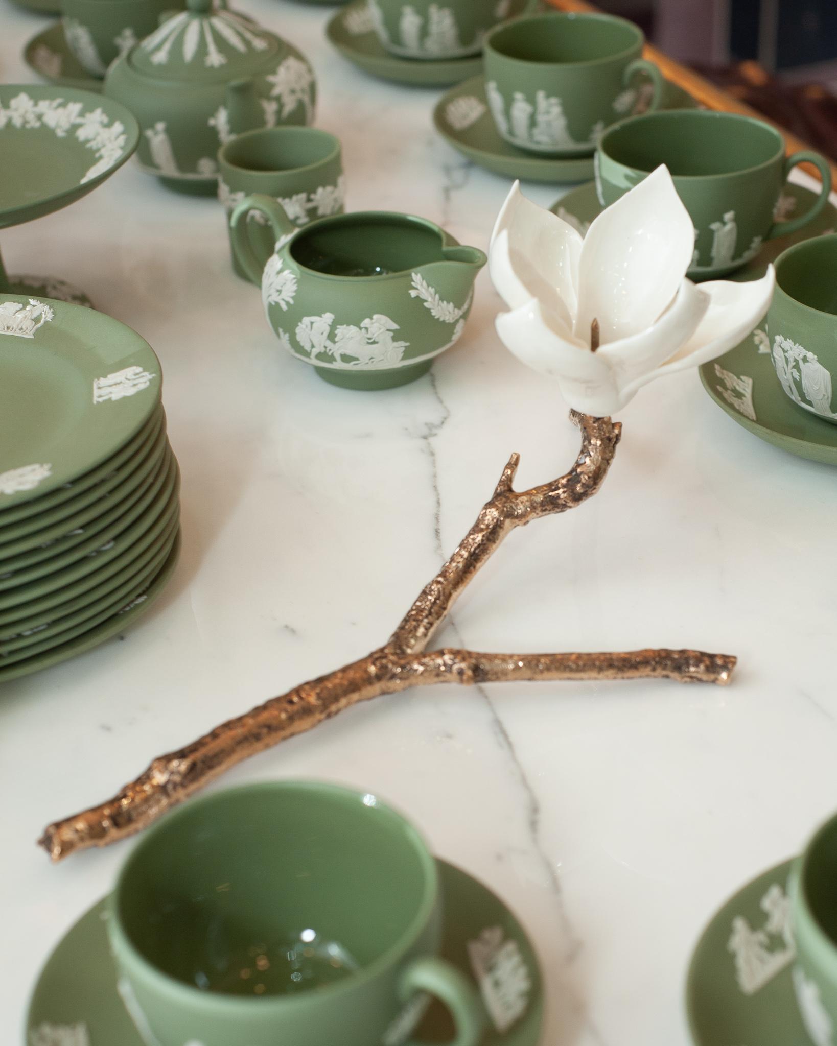 Enhance your table with this delicate porcelain magnolia flower candleholder by French artist Samuel Mazy, exclusive to Maison Nurita in Canada. Mazy has been working as a ceramist for nearly 20 years in Paris. He sculpts porcelain flowers to create