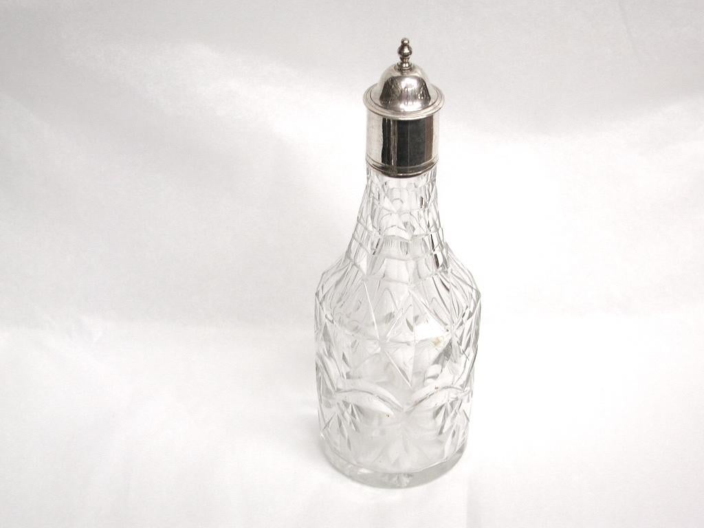 Mid-18th Century Samuel Wood George 11 Silver and Cut Glass Oil and Vinegar Cruet Stand, 1751